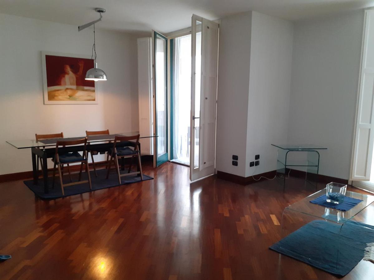Olimpia Apartment City Center サレルノ エクステリア 写真