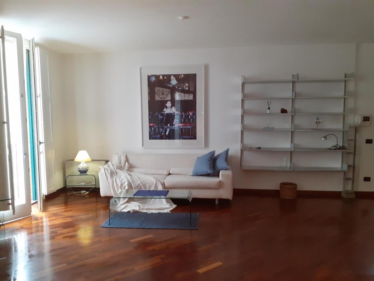Olimpia Apartment City Center サレルノ エクステリア 写真